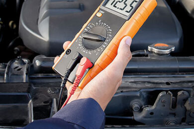 BATTERIE- & ELEKTRONIKCHECK