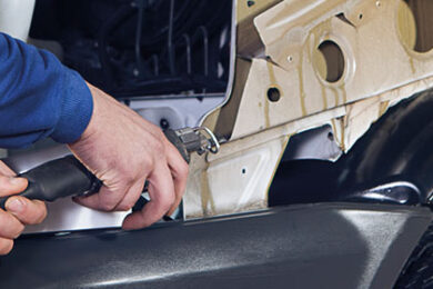 UNFALLINSTANDSETZUNG